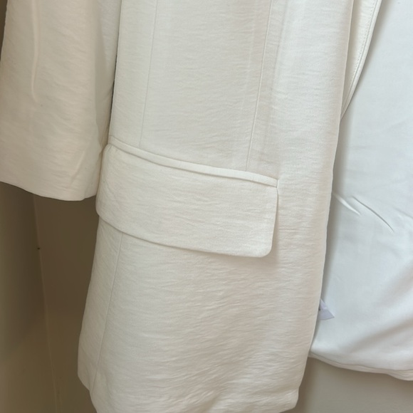 LOFT Women’s Blazer - Picture 5 of 6